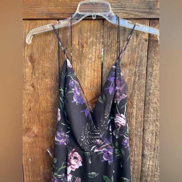 Fame and Partners Black/Purple Floral Strappy Dress Low Back V-Neck NWOT - Picture 4 of 6